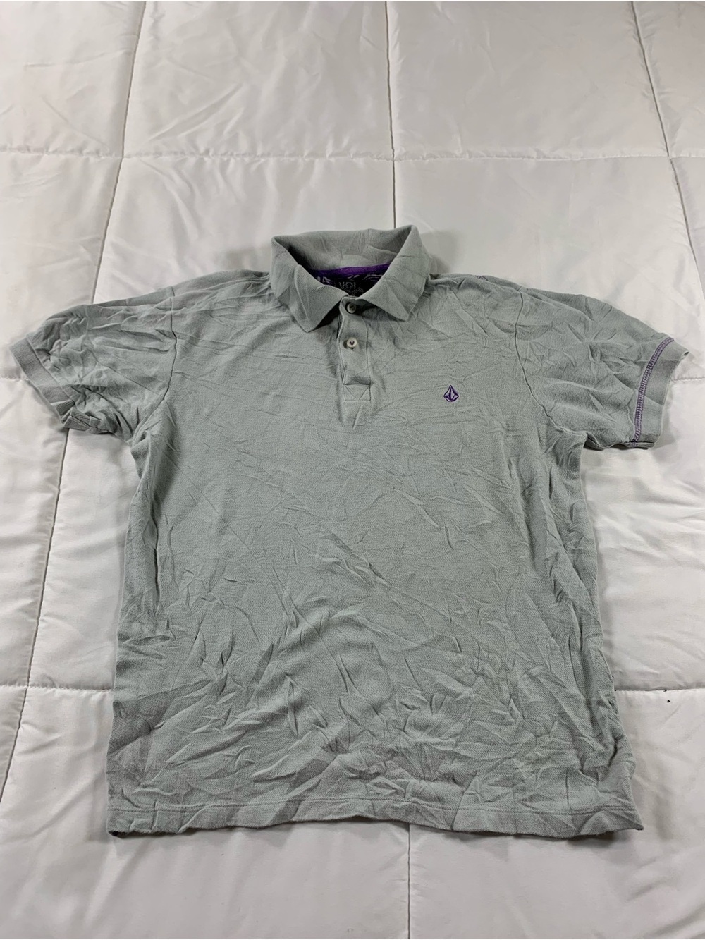 Pre loved VOLCOM shirt mens size S